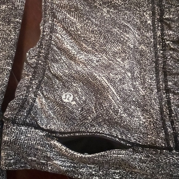 Lululemon pullover - Picture 4 of 5